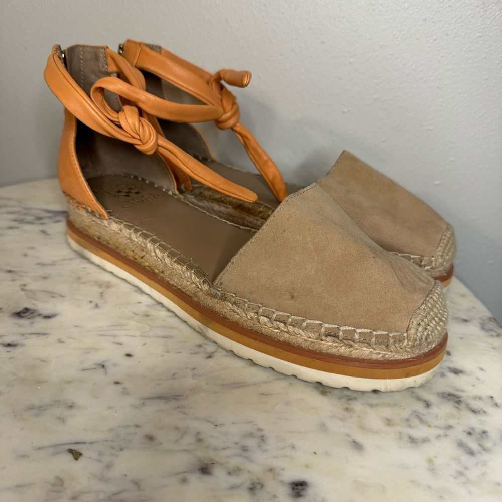 Vince Camuto Binadee Espadrilles Size 8.5
Suede Wedges shoes tan